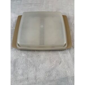 Tupperware Egg Crate Carrier Server Tray with Lid Beige Vintage 12 Eggs